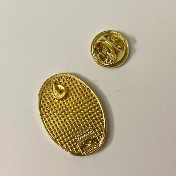 Vintage Statue of Liberty New York Pin Made in Canada - Picture 7 of 10